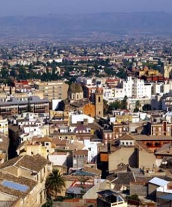 'Olía a rocío, olía a retama, aquella mi tierra valiente y callada...'