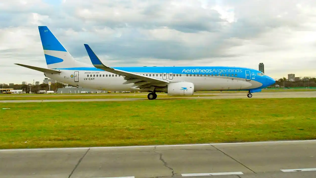 Salteños en avión